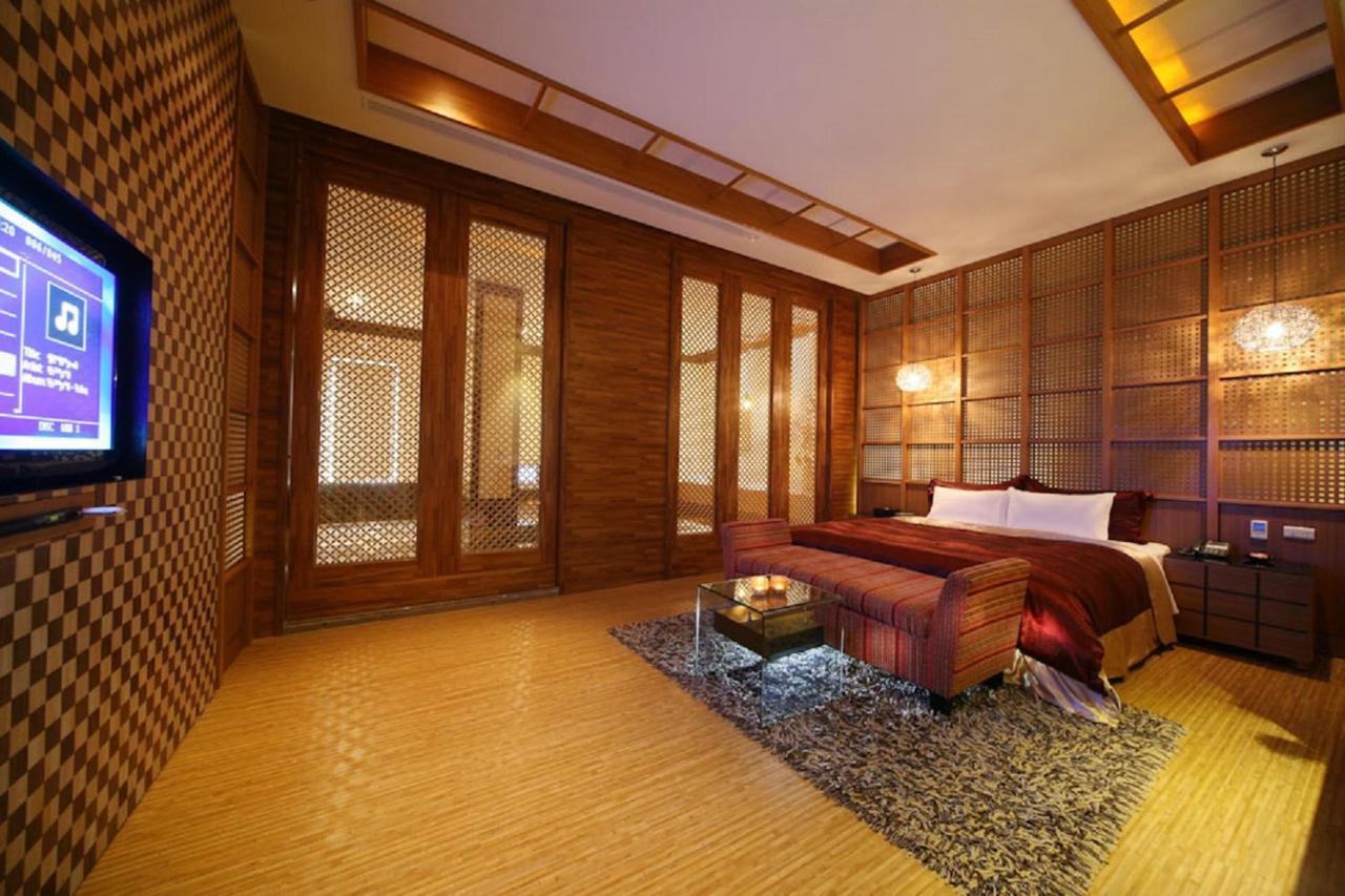 Hua Mu Lan Hotel Shalu Zewnętrze zdjęcie